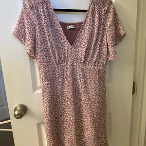 Abercrombie & Fitch Floral V neck dress